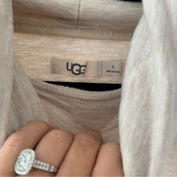 UGGs cream oatmeal cowl neck sweater sweatshirt pullover small side slits - Picture 2 of 5